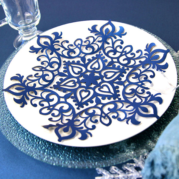 Elegant Papercut Snowflake [SVG, DXF] 1