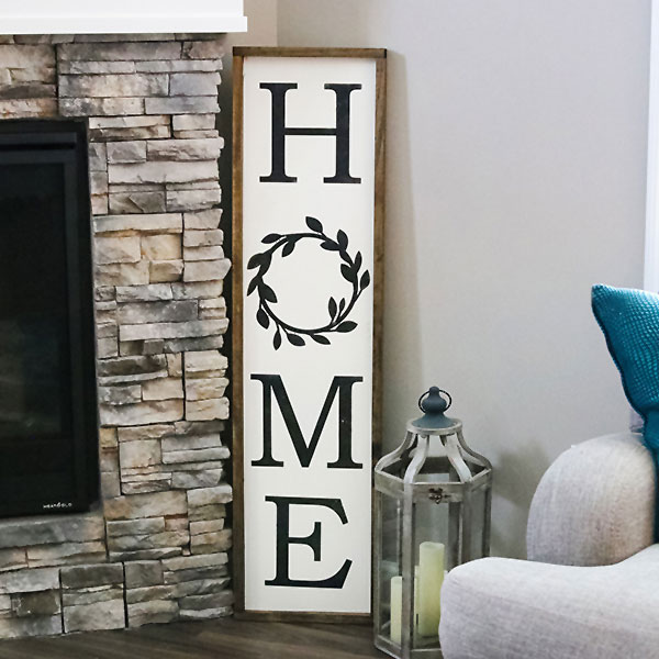 Home With Wreath [SVG, DXF] 1